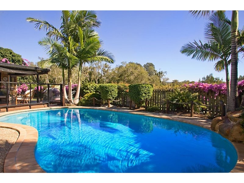 21 Tipuana Drive, Elanora QLD 4221