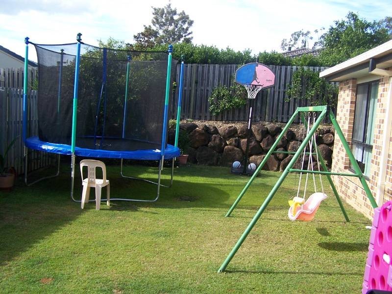 74 Casuarina Drive, Elanora QLD 4221