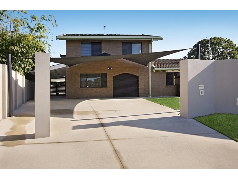 35 Kurrajong Court, Palm Beach QLD 4221