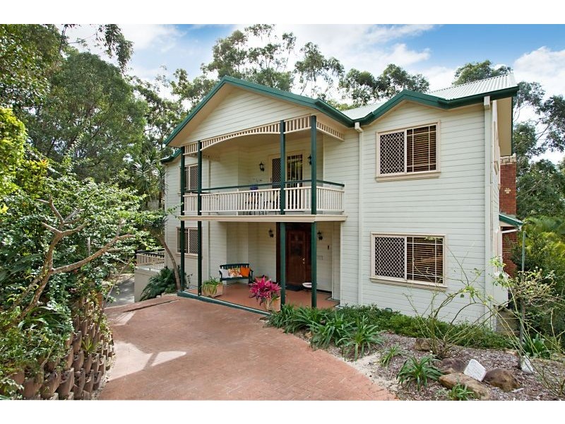 6 Yatama Place, Currumbin Waters QLD 4223