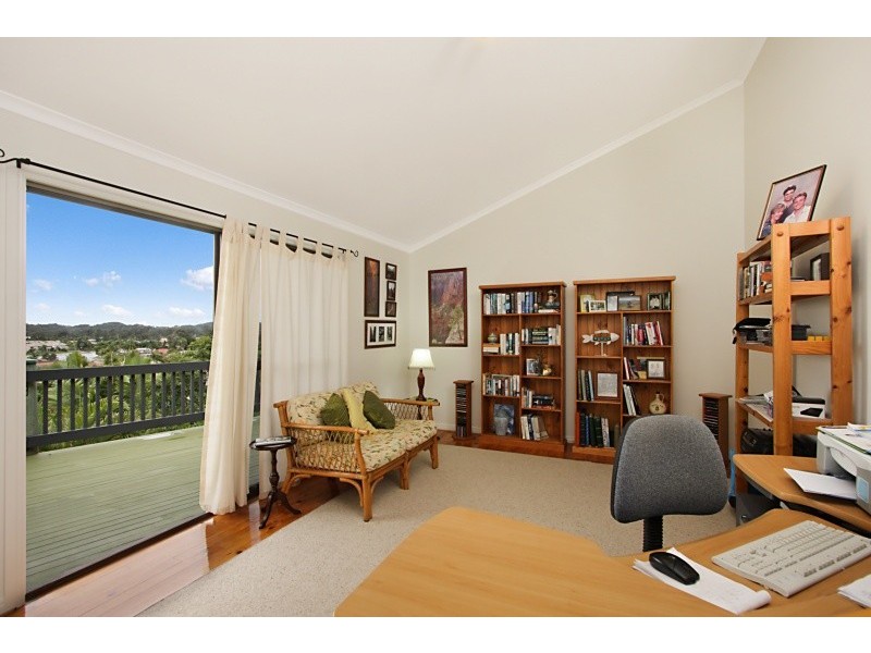 10 Hovea Court, Elanora QLD 4221
