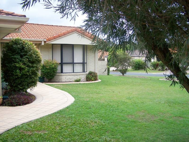 1 Leopard Avenue, Elanora QLD 4221