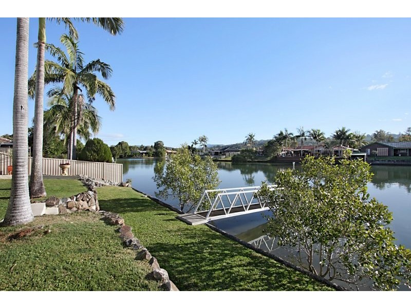 127 Currumbin Creek Road, Currumbin Waters QLD 4223