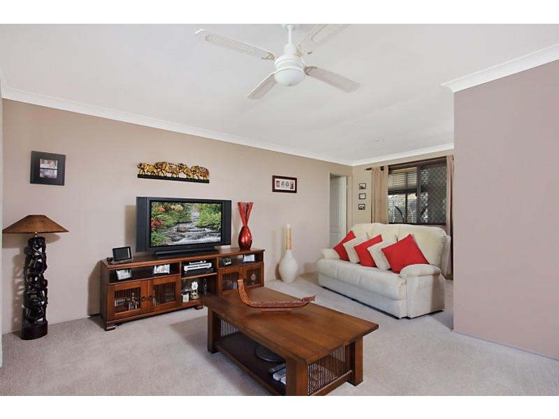 127 Currumbin Creek Road, Currumbin Waters QLD 4223