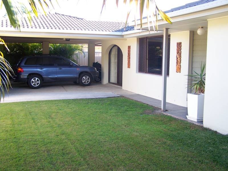 127 Currumbin Creek Road, Currumbin Waters QLD 4223