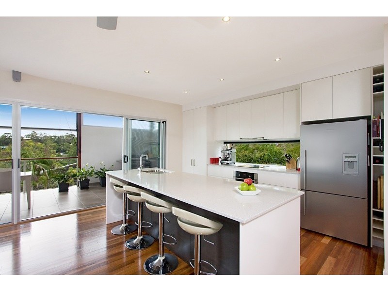 7 Hovea Court, Elanora QLD 4221