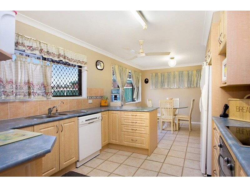 75 KP McGrath Drive, Elanora QLD 4221