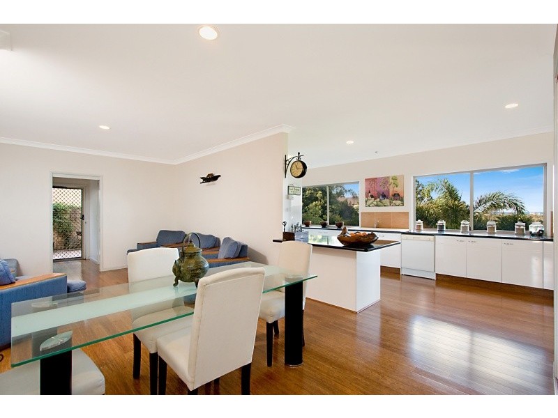 64 Angelica Street, Elanora QLD 4221