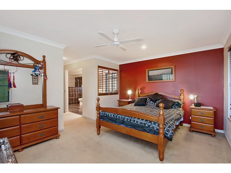 13 Bidwill Court, Elanora QLD 4221