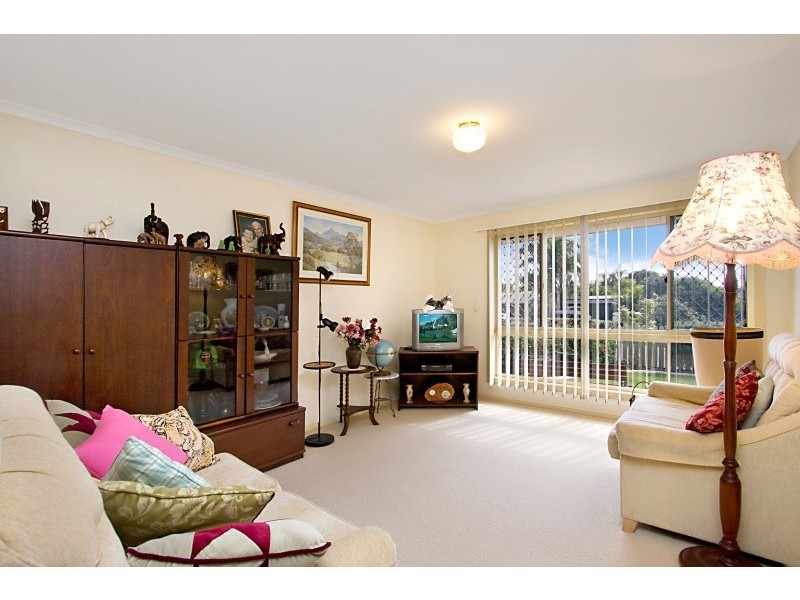 2 Zinnea Street, Elanora QLD 4221