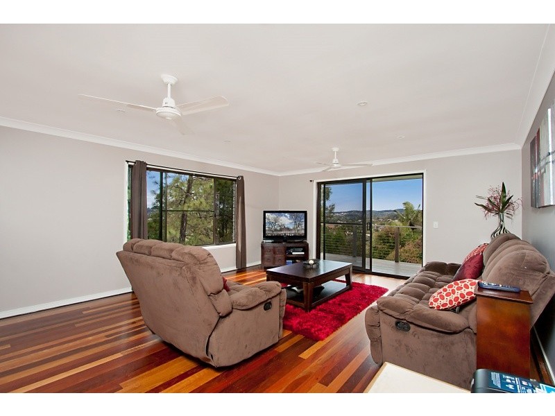 6 Doubleview Drive, Elanora QLD 4221