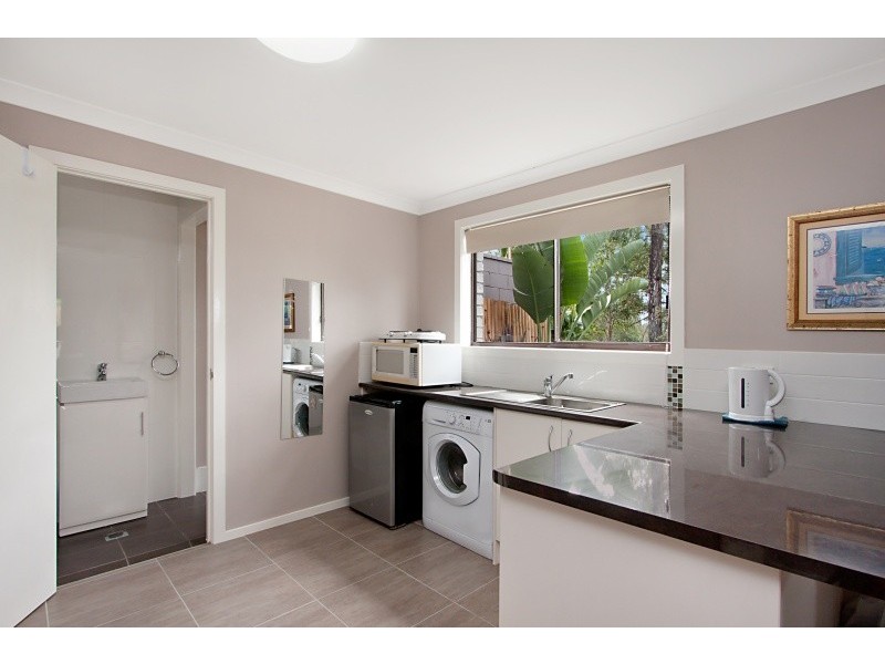 6 Doubleview Drive, Elanora QLD 4221