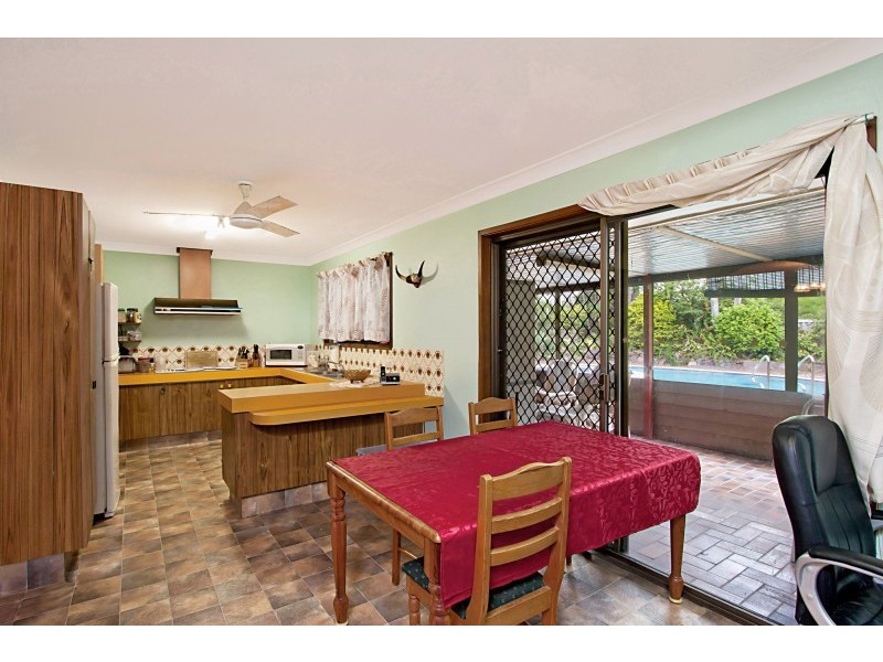 15 Colvillea Court, Palm Beach QLD 4221