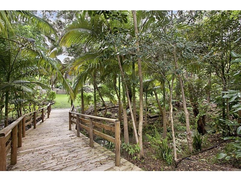 4 Coorabin Court, Tallebudgera QLD 4228