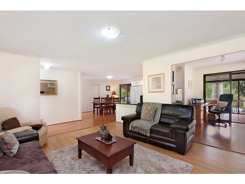 4 Coorabin Court, Tallebudgera QLD 4228