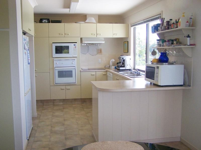 4 Hovea Court, Elanora QLD 4221
