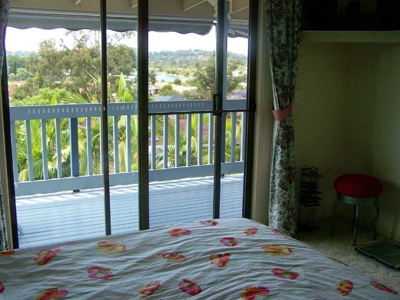 4 Hovea Court, Elanora QLD 4221