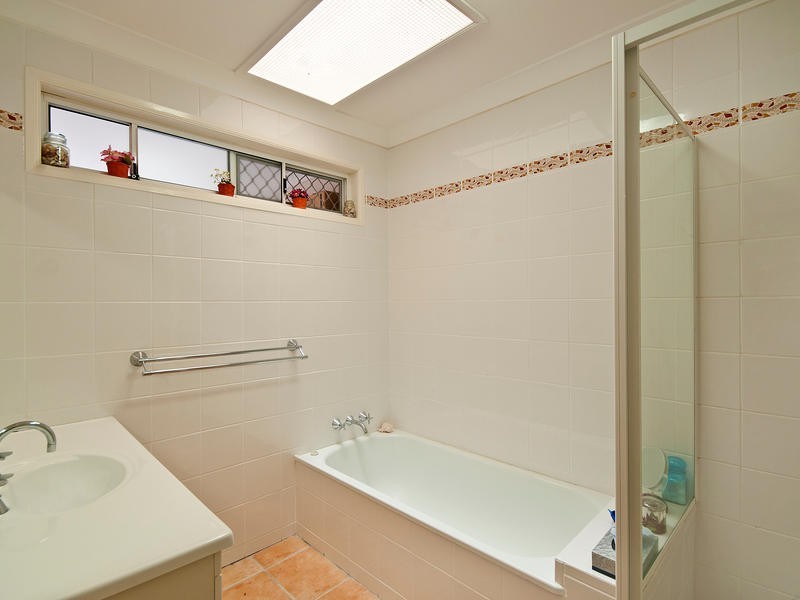 27/154 Currumbin Creek Road, Currumbin Waters QLD 4223