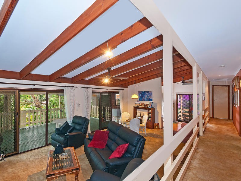 17 Aethalia Street, Currumbin Waters QLD 4223