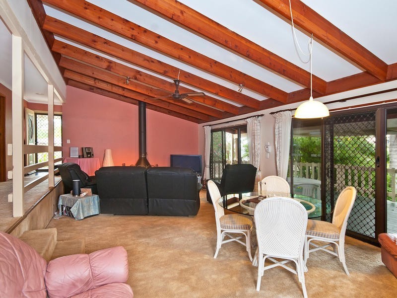 17 Aethalia Street, Currumbin Waters QLD 4223