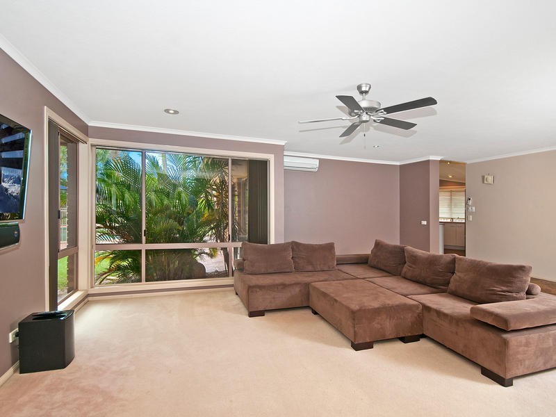 10 Blackbean Court, Elanora QLD 4221