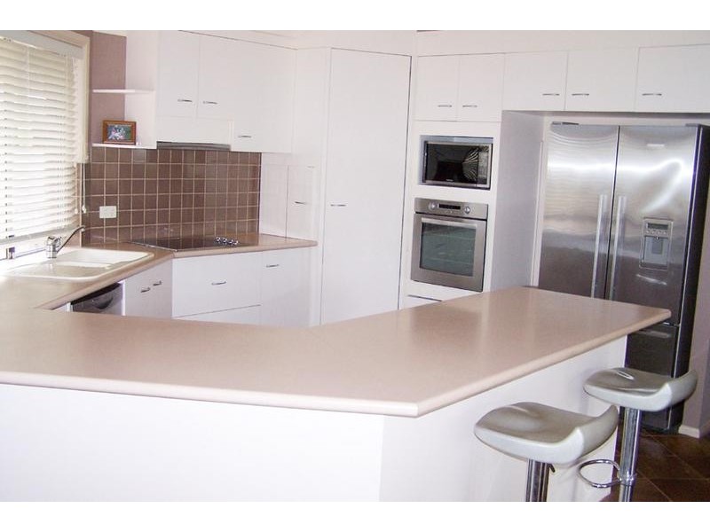 10 Blackbean Court, Elanora QLD 4221