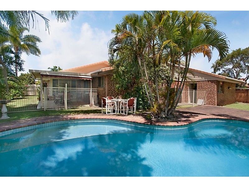 28 Cyclades Crescent, Currumbin Waters QLD 4223