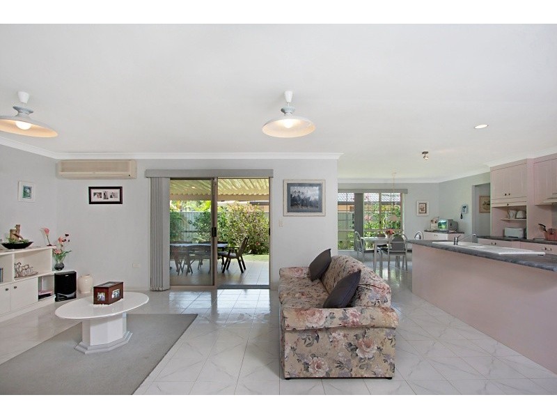 28 Cyclades Crescent, Currumbin Waters QLD 4223