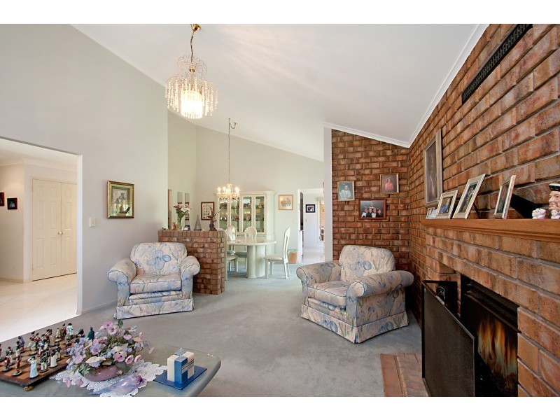 28 Cyclades Crescent, Currumbin Waters QLD 4223
