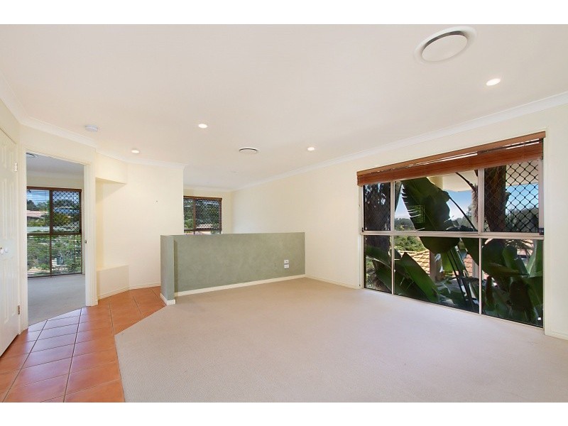 6 Bidwill Court, Elanora QLD 4221