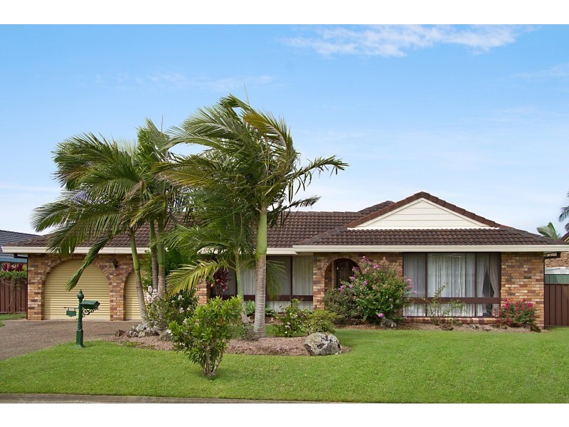 13 Cyclades Crescent, Currumbin Waters QLD 4223
