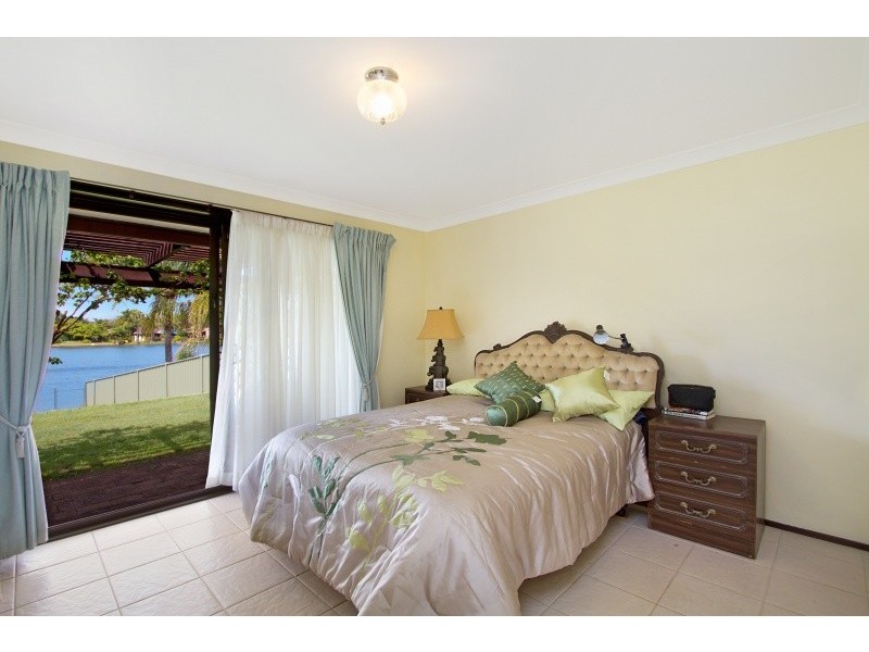 13 Cyclades Crescent, Currumbin Waters QLD 4223