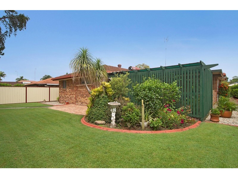 13 Burdock Street, Elanora QLD 4221