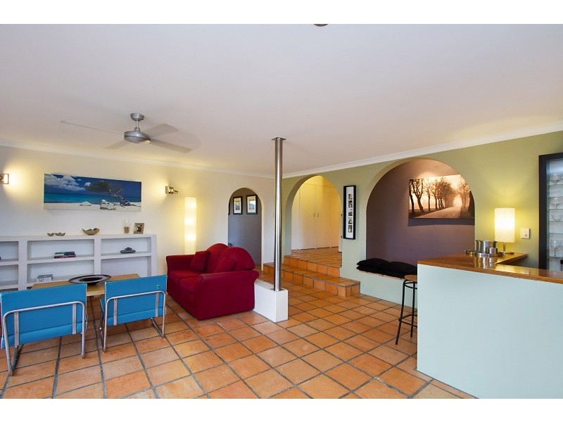 2 Swanbourne Way, Elanora QLD 4221