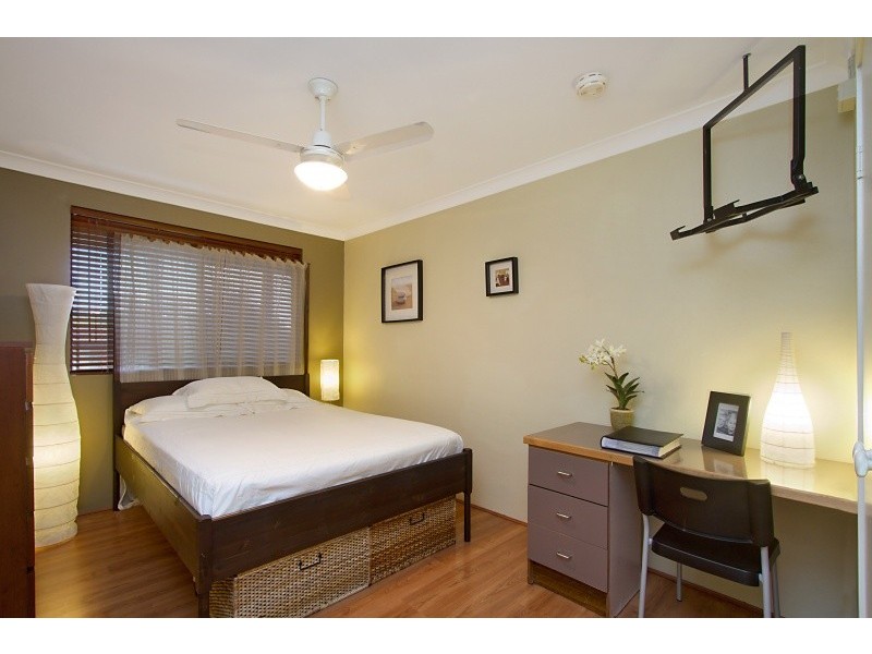 2 Swanbourne Way, Elanora QLD 4221
