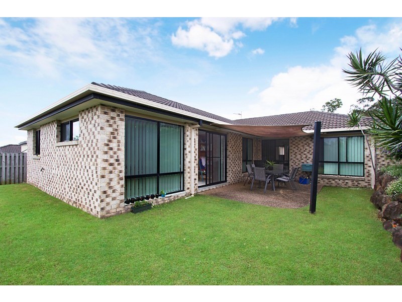 15 Hibertia Avenue, Elanora QLD 4221