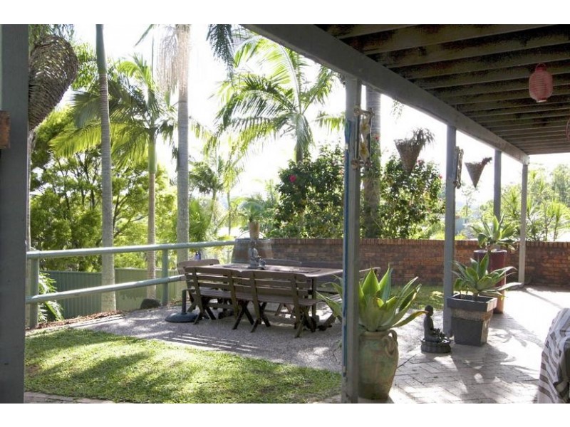 9 Armada Court, Currumbin Waters QLD 4223