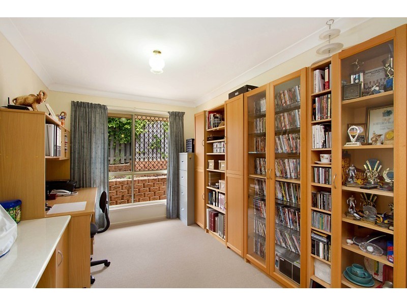 39 Tipuana Drive, Elanora QLD 4221