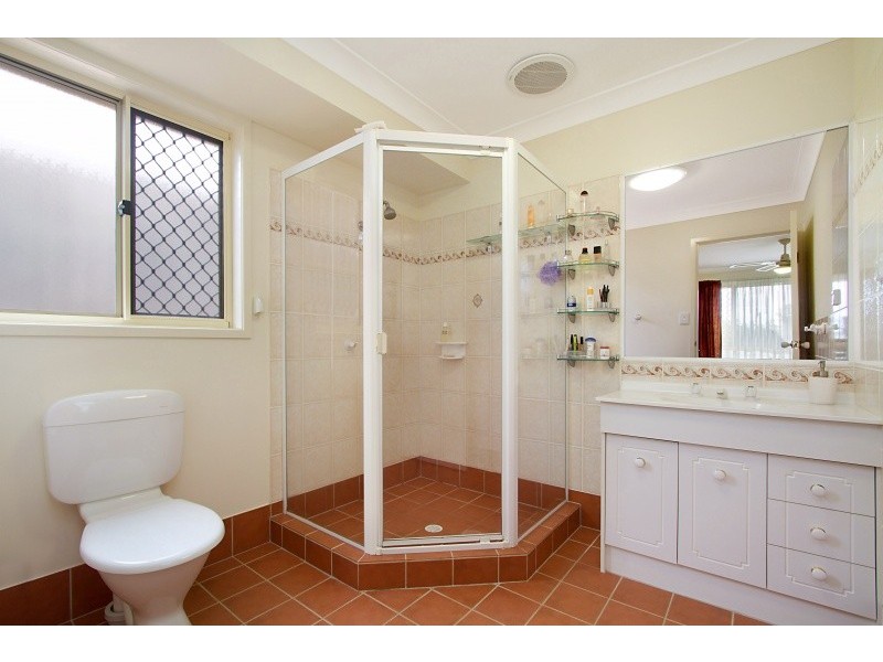 39 Tipuana Drive, Elanora QLD 4221