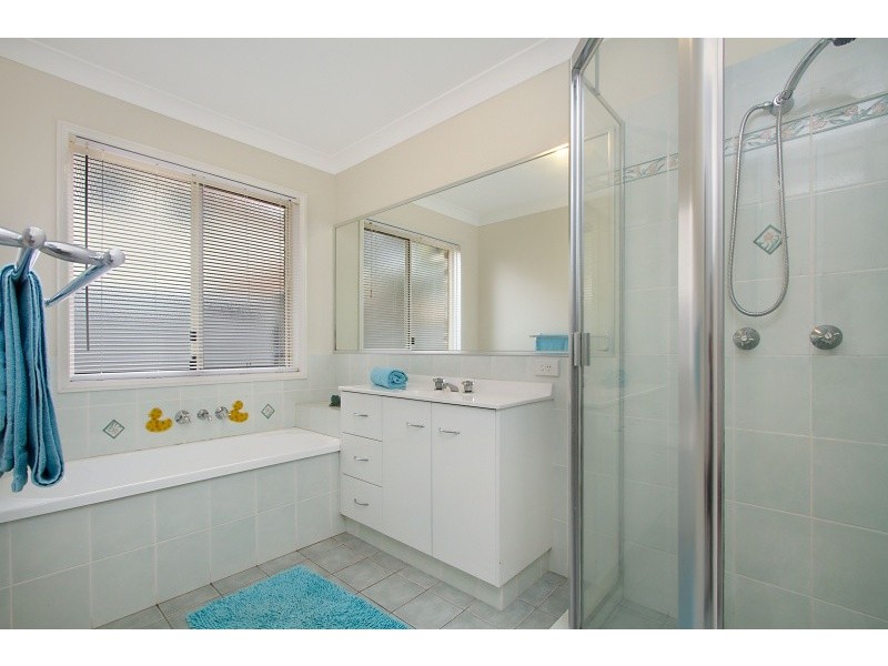 55 Casuarina Drive, Elanora QLD 4221