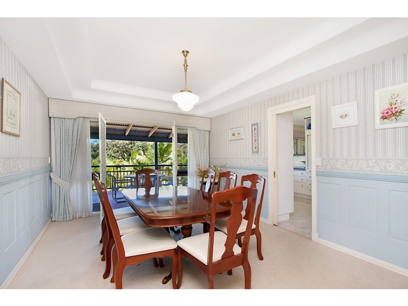 23 Karawatha Drive, Currumbin Waters QLD 4223