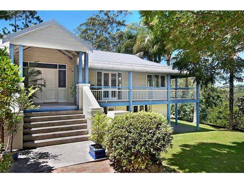 23 Karawatha Drive, Currumbin Waters QLD 4223