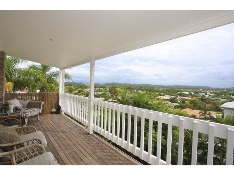 9 Correa Court, Elanora QLD 4221