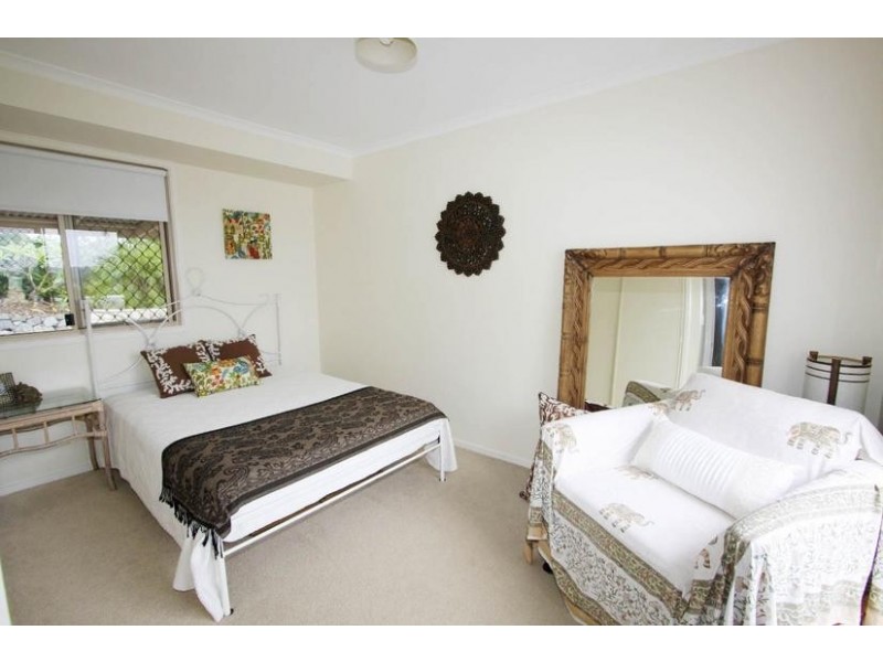 9 Correa Court, Elanora QLD 4221