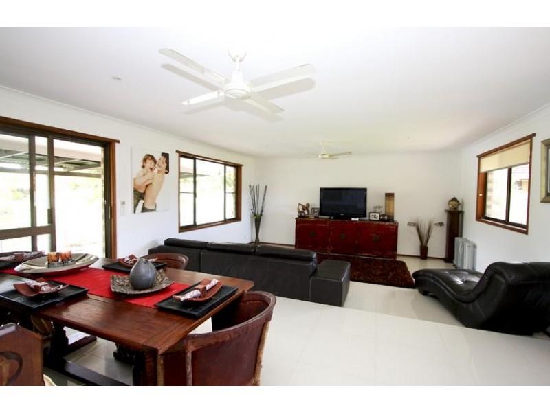 26 Headsail Court, Currumbin Waters QLD 4223