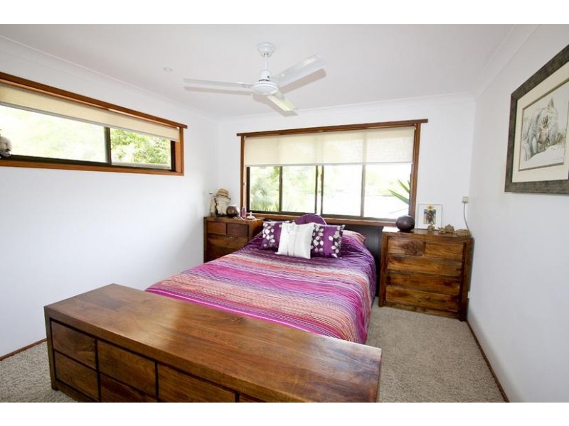 26 Headsail Court, Currumbin Waters QLD 4223