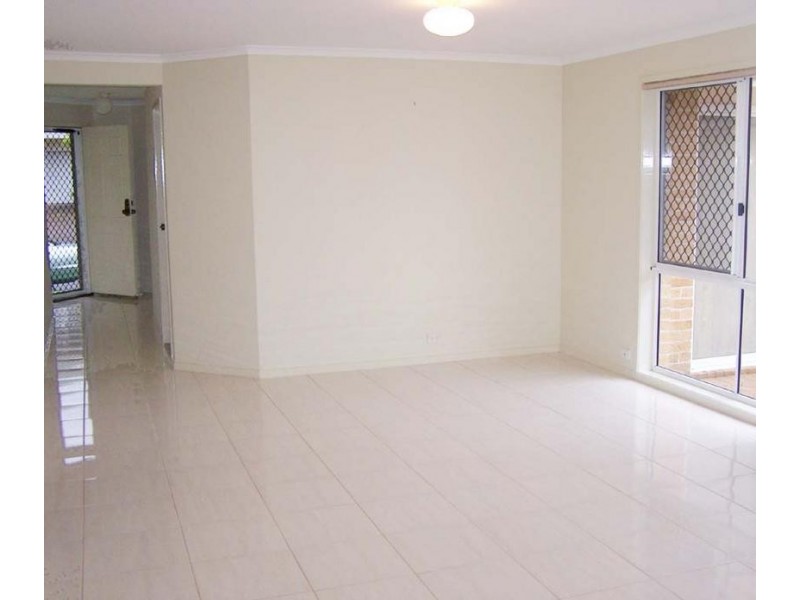 11 Waterdown Drive, Elanora QLD 4221