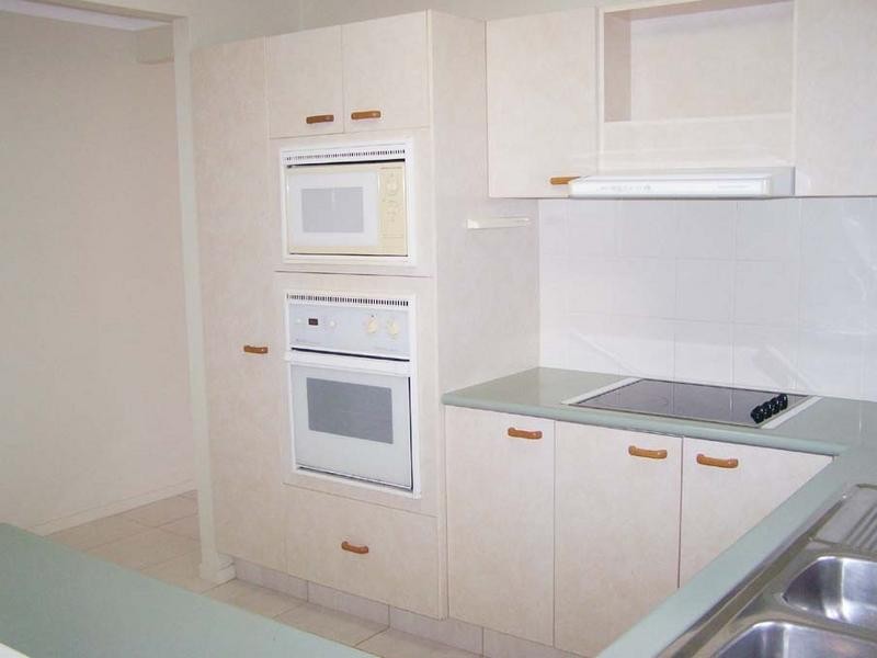 11 Waterdown Drive, Elanora QLD 4221