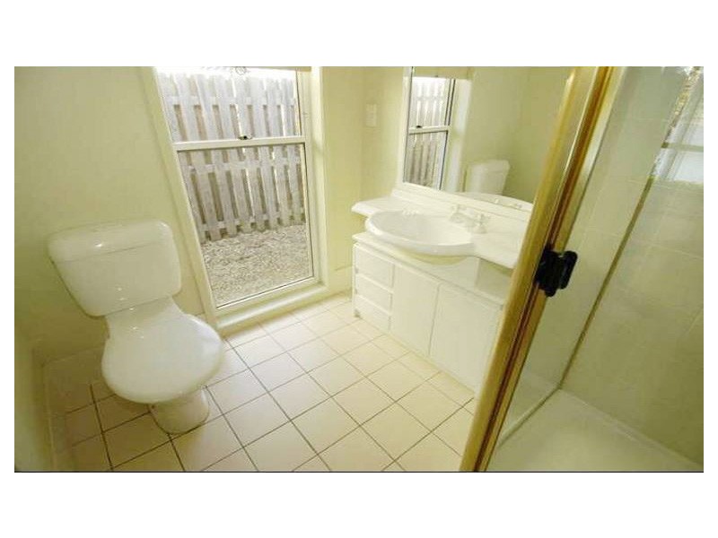 11 Waterdown Drive, Elanora QLD 4221