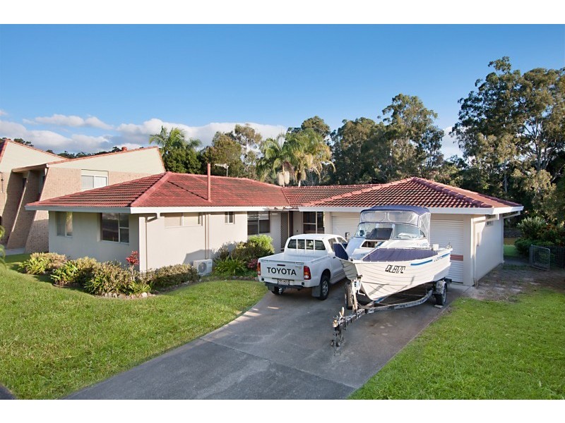 20 Whitsunday Drive, Currumbin Waters QLD 4223